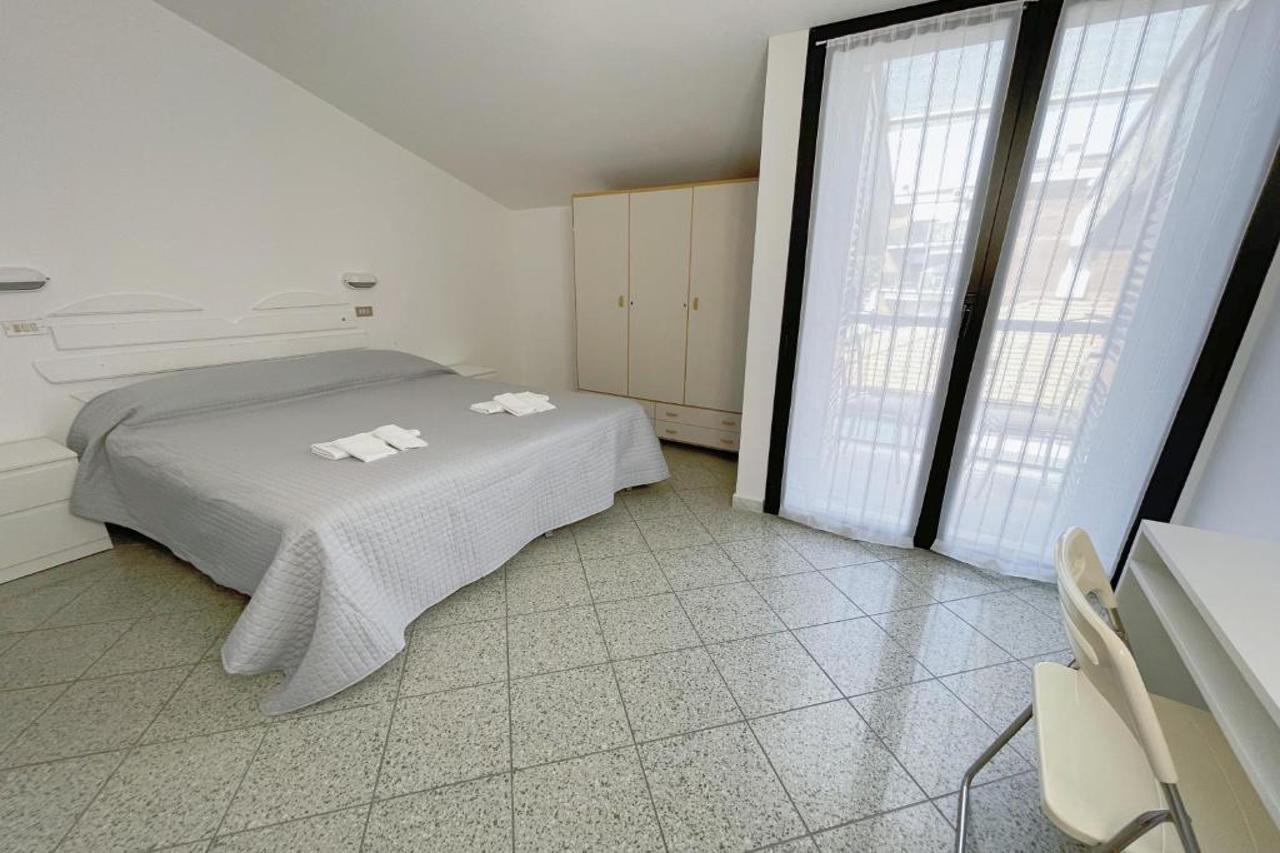 Hotel Abay Rimini Exterior photo