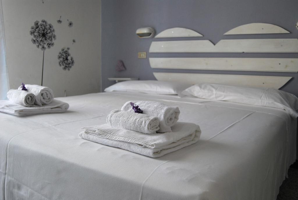 Hotel Abay Rimini Exterior photo