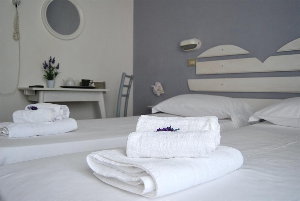 Hotel Abay Rimini Exterior photo